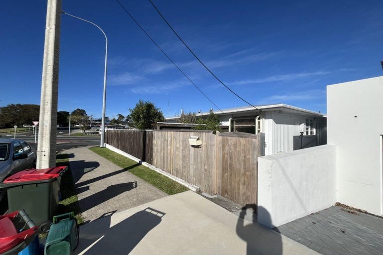 Photo of property in 28 Watson Street, Strandon, New Plymouth, 4312