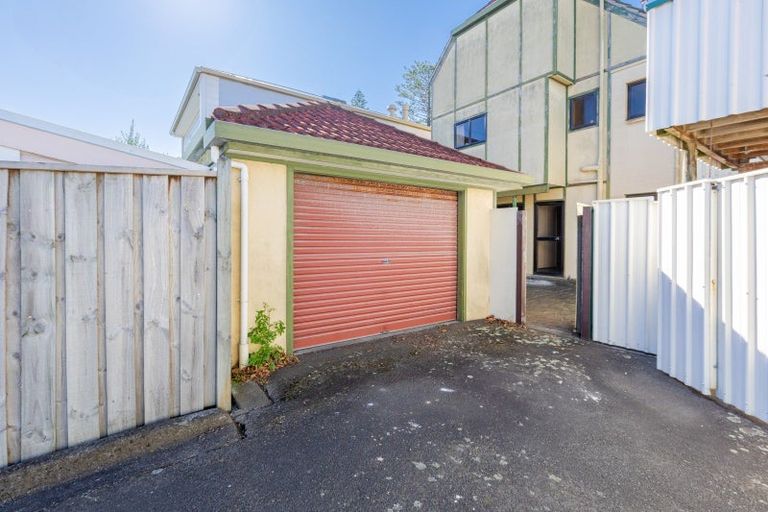 Photo of property in 419 Marine Parade, Napier South, Napier, 4110