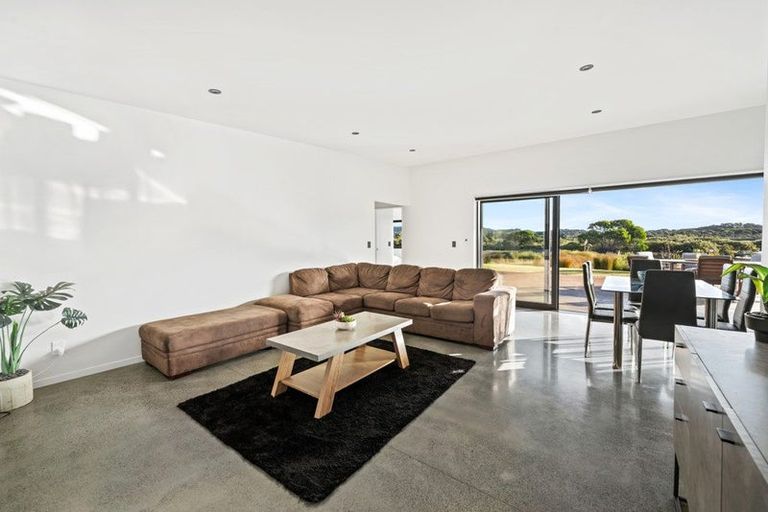 Photo of property in 12 Ivy Lane, Mangawhai Heads, 0505