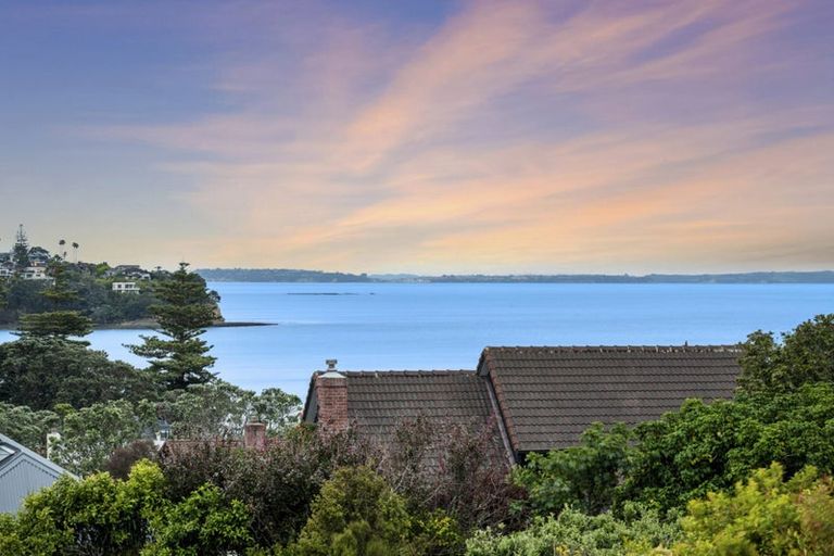 Photo of property in 1/395 Beach Road, Mairangi Bay, Auckland, 0630