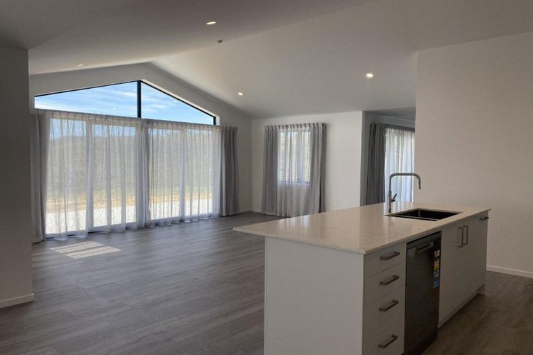Photo of property in 350 Whitehills Road, Waitoki, Silverdale, 0994