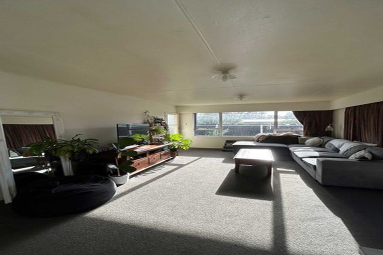 Photo of property in 41 Milverton Avenue, Hokowhitu, Palmerston North, 4410