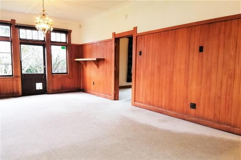 Photo of property in 35 Victoria Street, Hawera, 4610