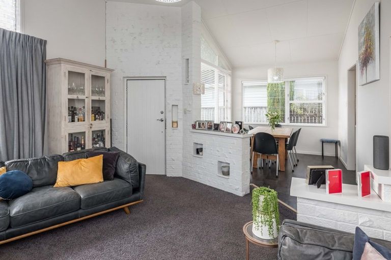 Photo of property in 74 Gray Avenue, Paraparaumu Beach, Paraparaumu, 5032