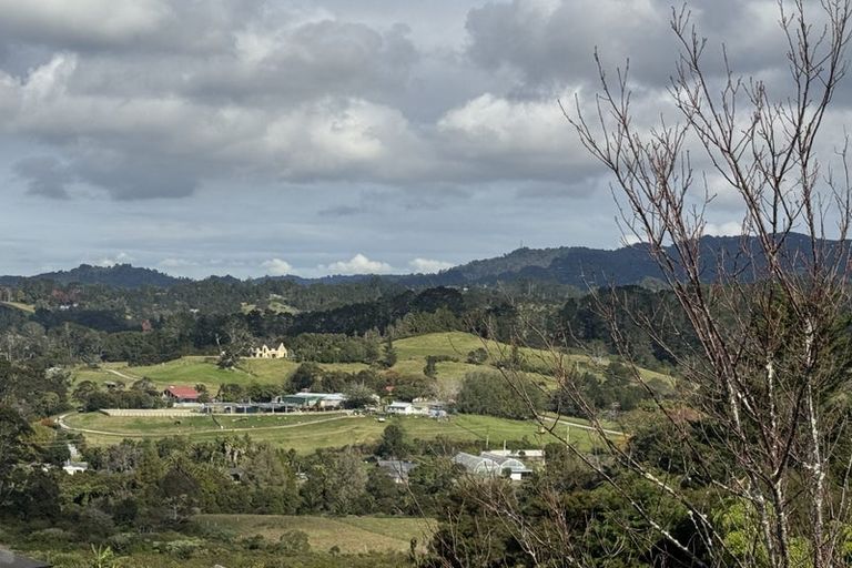 Photo of property in 276a Sturges Road, Henderson, Auckland, 0612