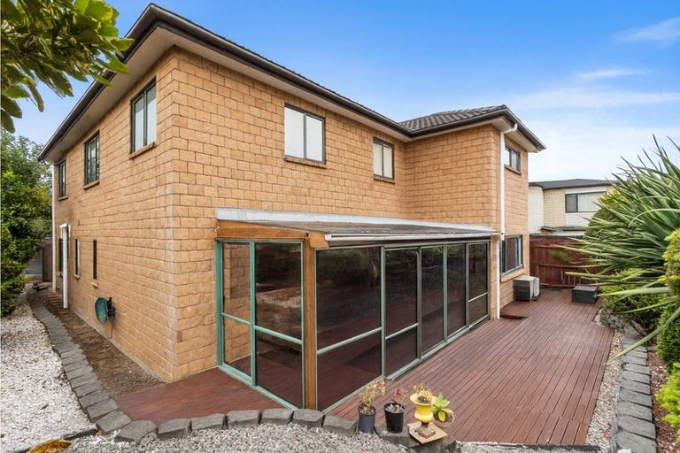 Photo of property in 305 Albany Highway, Rosedale, Auckland, 0632