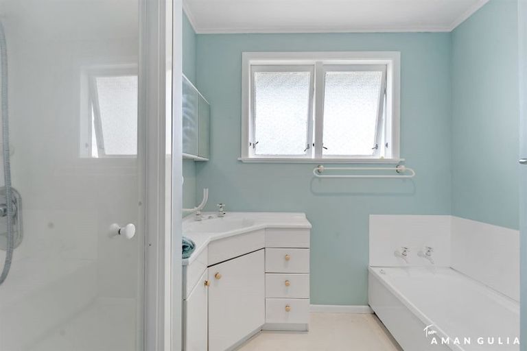 Photo of property in 212 Don Buck Road, Massey, Auckland, 0614