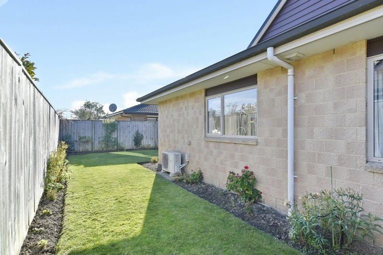 Photo of property in 3 Reeves Road, Rangiora, 7400