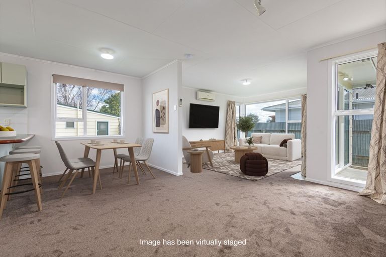 Photo of property in 18 Acacia Street, Kelvin Grove, Palmerston North, 4414