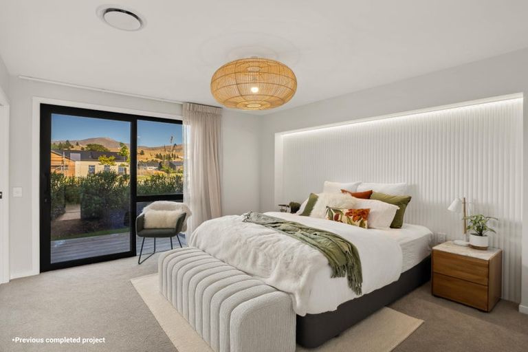 Photo of property in 69 Annie Aranui Drive, Poraiti, 4182