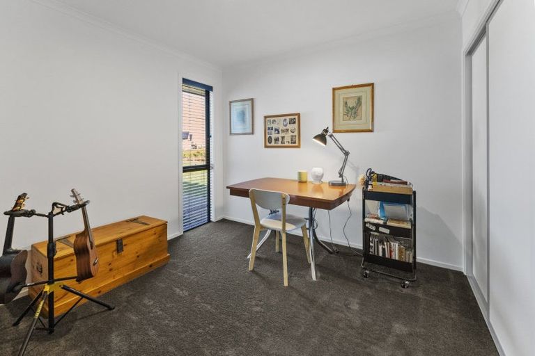 Photo of property in 8 Huntaway Close, Stoke, Nelson, 7011