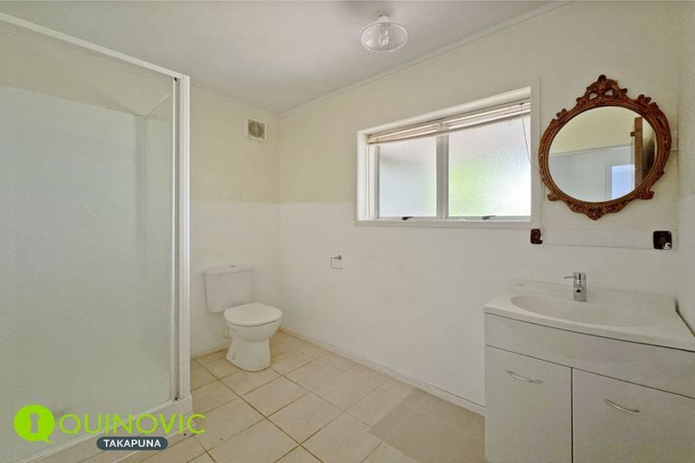 Photo of property in 1 Bryers Place, Bayview, Auckland, 0629