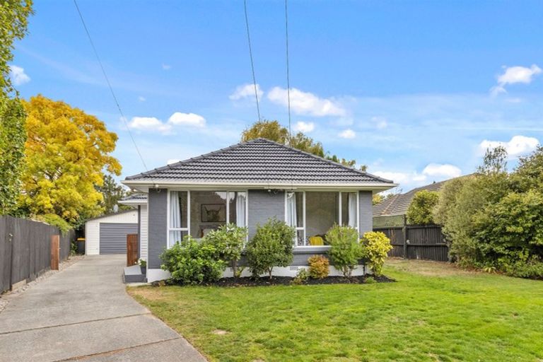 Photo of property in 16 Gregan Crescent, Burnside, Christchurch, 8053