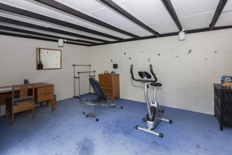 Photo of property in 43n Waimairi Road, Upper Riccarton, Christchurch, 8041