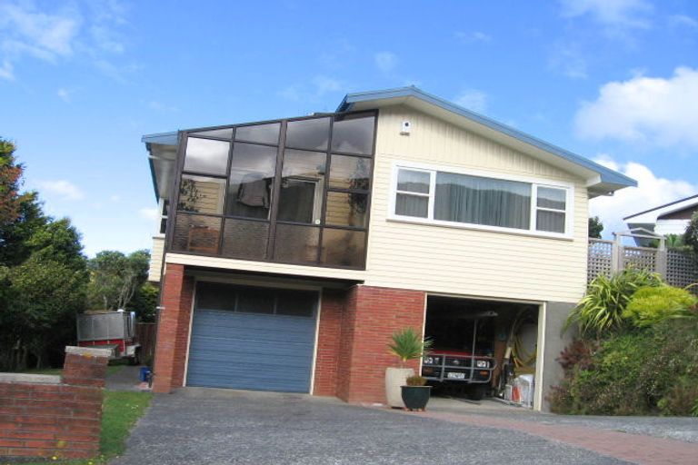 Photo of property in 61 Thurleigh Grove, Karori, Wellington, 6012