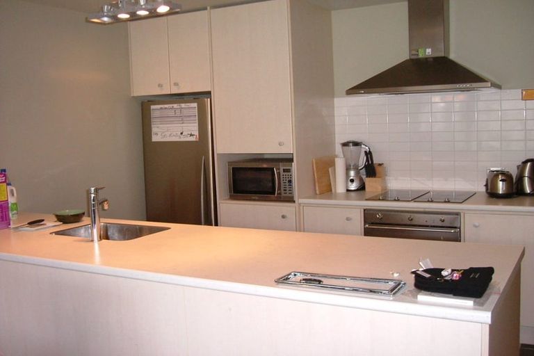 Photo of property in Montreaux Apartments, 4a/164 The Terrace, Wellington Central, Wellington, 6011