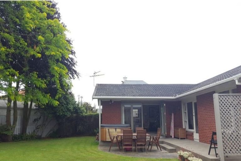 Photo of property in 205a Matsons Avenue, Papanui, Christchurch, 8053