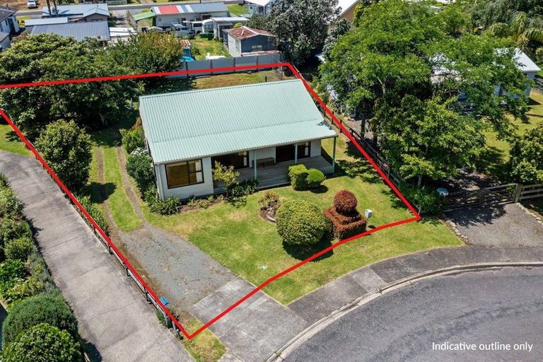 Photo of property in 128 Avalon Place, Whangamata, 3620