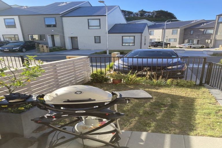 Photo of property in 129 Sunnyside Road, Sunnyvale, Auckland, 0612