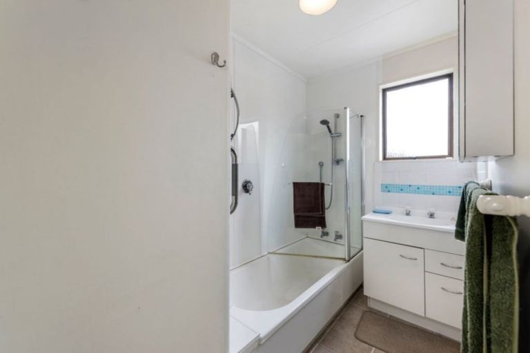 Photo of property in 1/25 Sylvania Drive, Matua, Tauranga, 3110