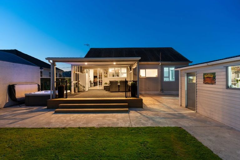 Photo of property in 186 Naenae Road, Naenae, Lower Hutt, 5011