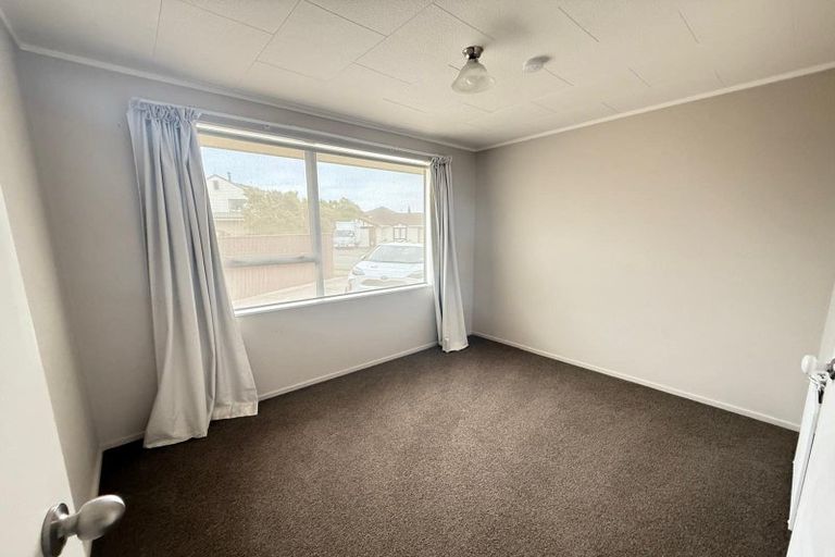 Photo of property in 6 Doncaster Terrace, Ascot Park, Porirua, 5024
