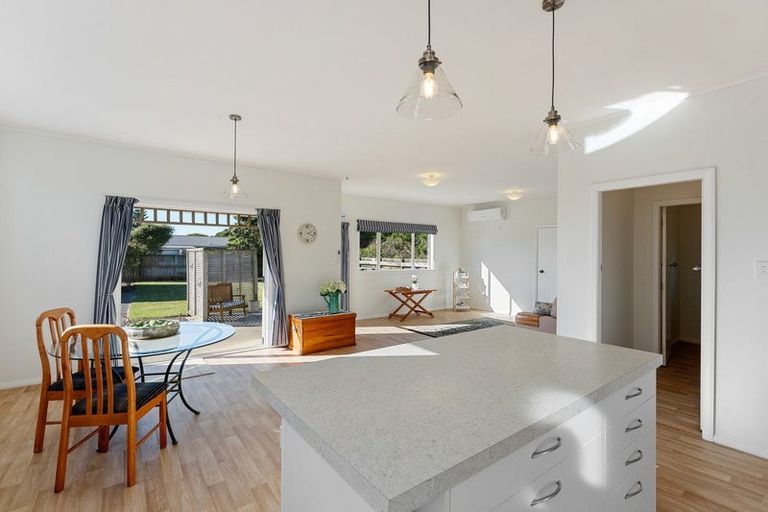 Photo of property in 8 Manuka Street, Otaki Beach, Otaki, 5512