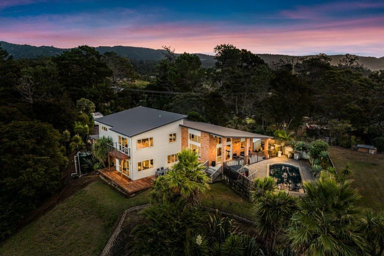 Photo of property in 174 Forest Hill Road, Henderson, Auckland, 0612