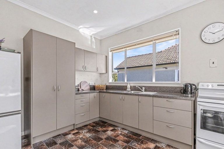 Photo of property in 14 Toi Street, Tawhero, Whanganui, 4501