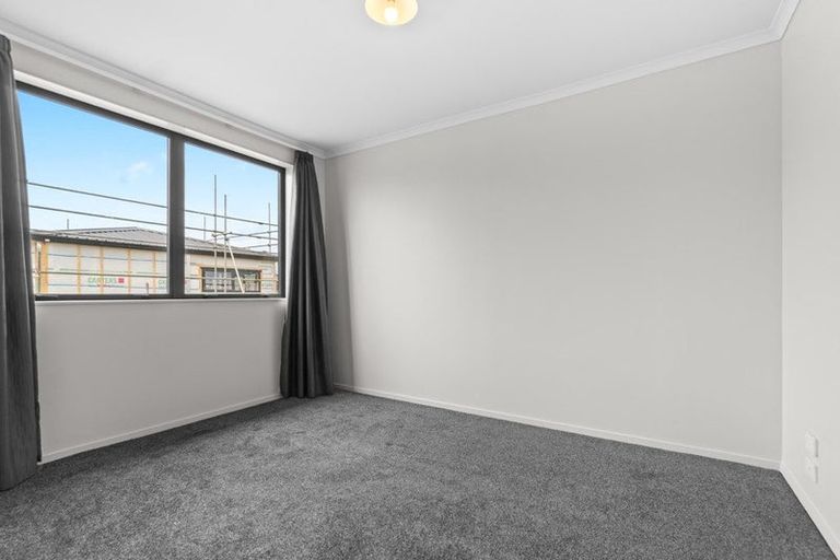 Photo of property in 28 Lili Chen Way, Mangere Bridge, Auckland, 2022