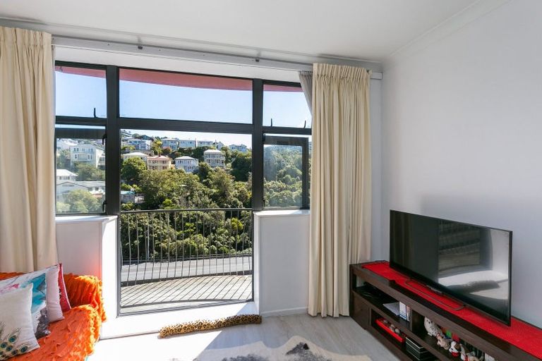 Photo of property in Terrace Garden Apartments, 8b/120 The Terrace, Wellington Central, Wellington, 6011