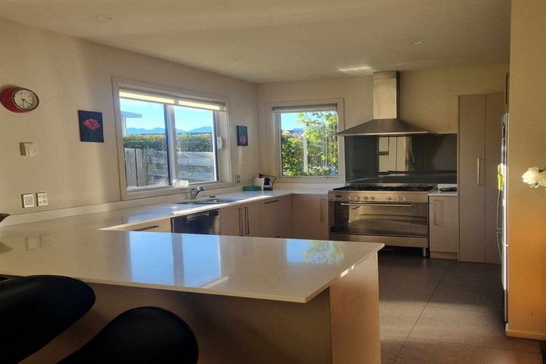 Photo of property in 12 Islington Place, Wanaka, 9305