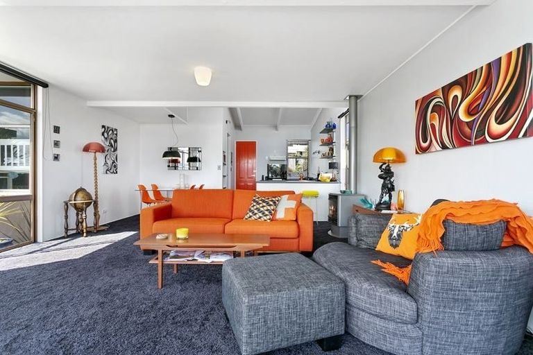 Photo of property in 232 Lake Terrace, Waipahihi, Taupo, 3330