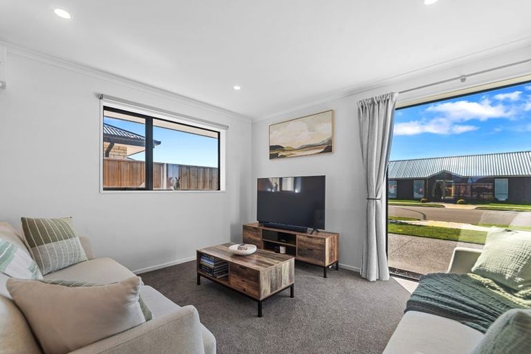 Photo of property in 21 Chambers Avenue, Woodend, 7610