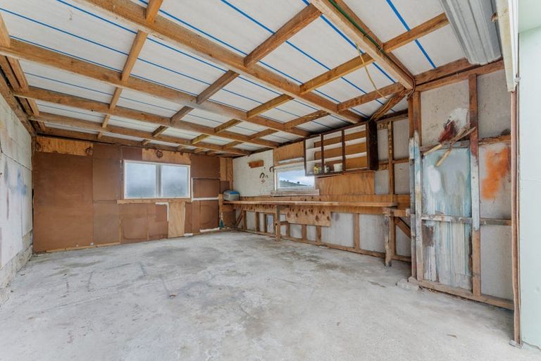 Photo of property in 111 Wharf Road, Port Albert, Wellsford, 0973