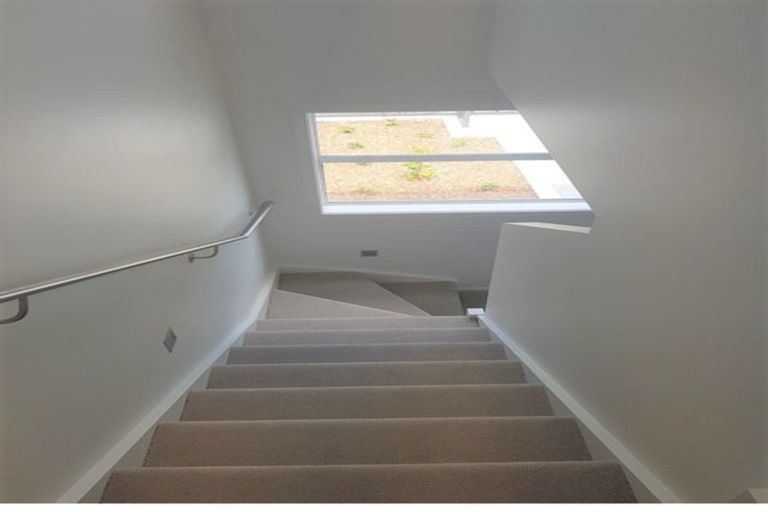 Photo of property in 42 Pateke Drive, Kenepuru, Porirua, 5022