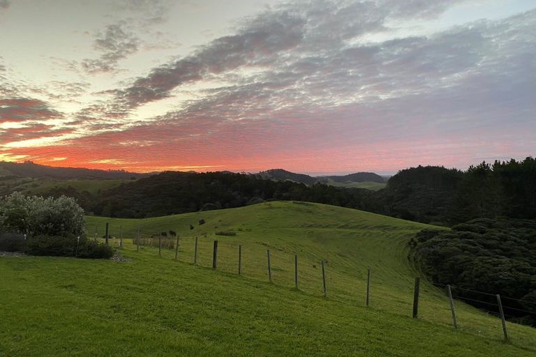 Photo of property in 158 Clements Road, Matapouri, Whangarei, 0173