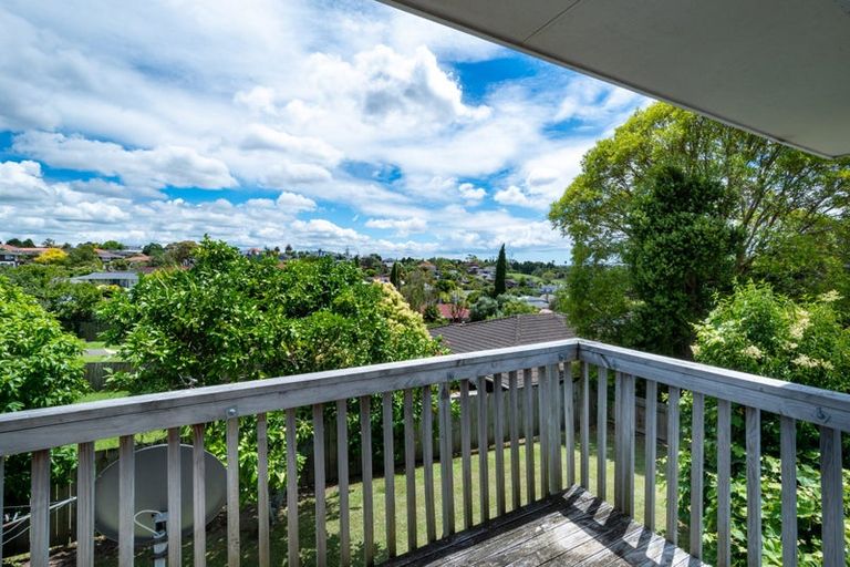 Photo of property in 12 Jenelin Road, Glendene, Auckland, 0602