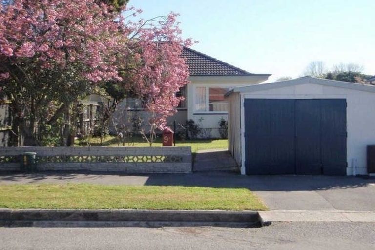 Photo of property in 9a Paeroa Street, Riccarton, Christchurch, 8041