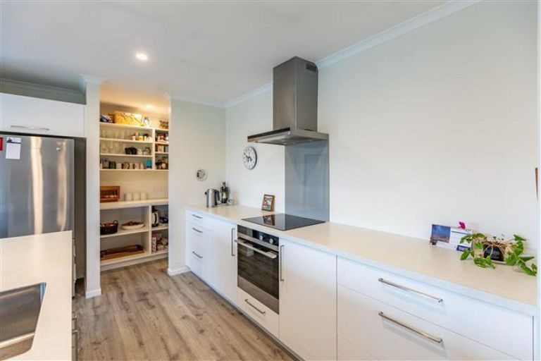 Photo of property in 20 Dee Street, Otane, 4202