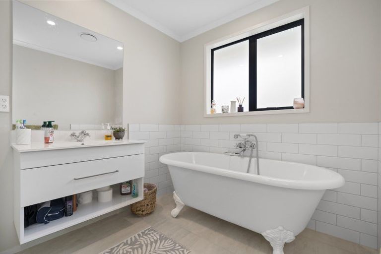 Photo of property in 71 Tynan Street, Te Puke, 3119