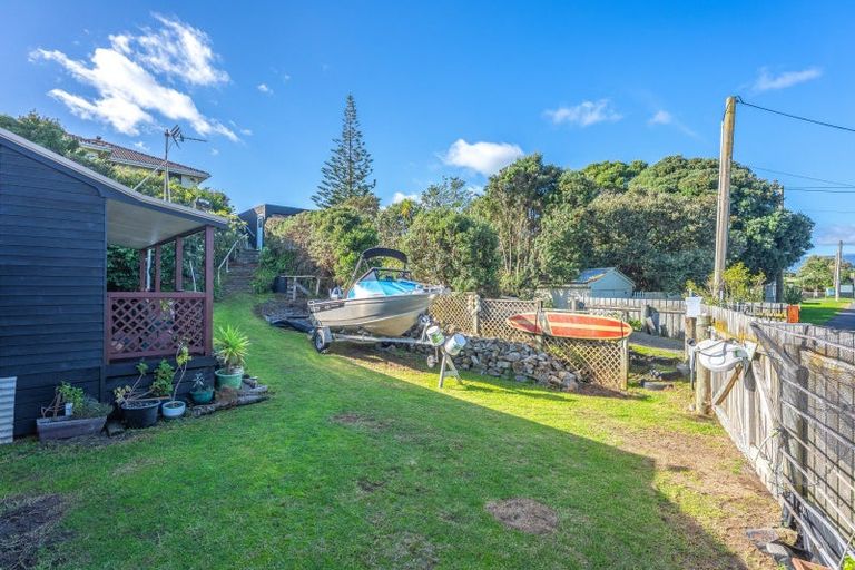 Photo of property in 14 Koromiko Street, Otaki Beach, Otaki, 5512