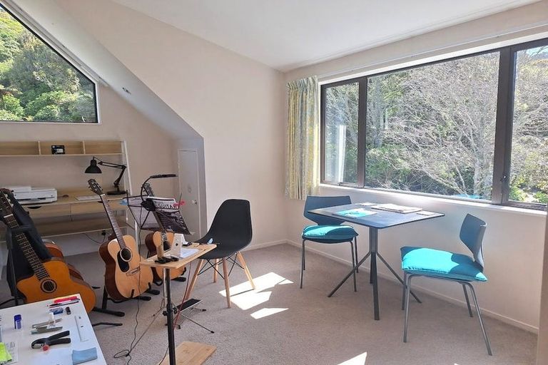 Photo of property in 49b Simla Crescent, Khandallah, Wellington, 6035