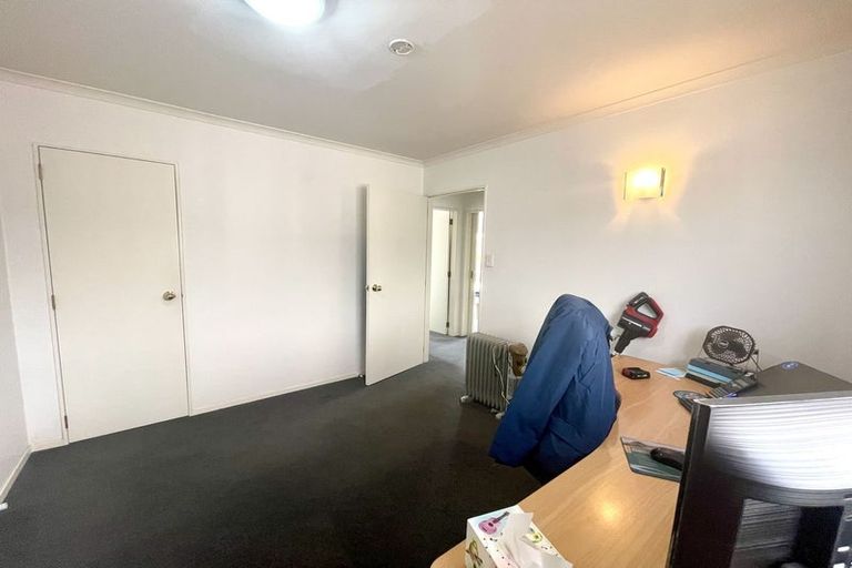 Photo of property in 2/28 Third Avenue, Tauranga, 3110