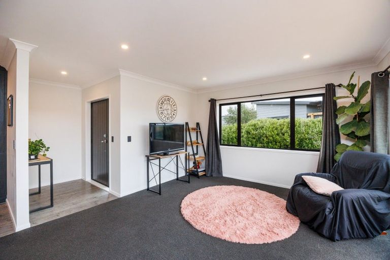 Photo of property in 13 Oxnam Place, Foxton Beach, Foxton, 4815