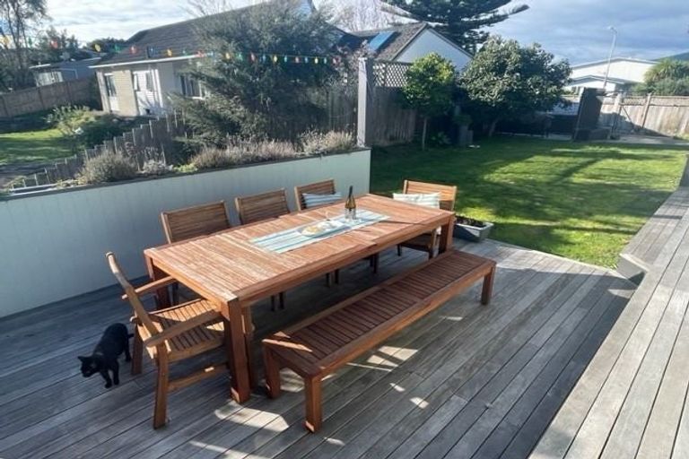 Photo of property in 19 Allen Road, Raumati Beach, Paraparaumu, 5032