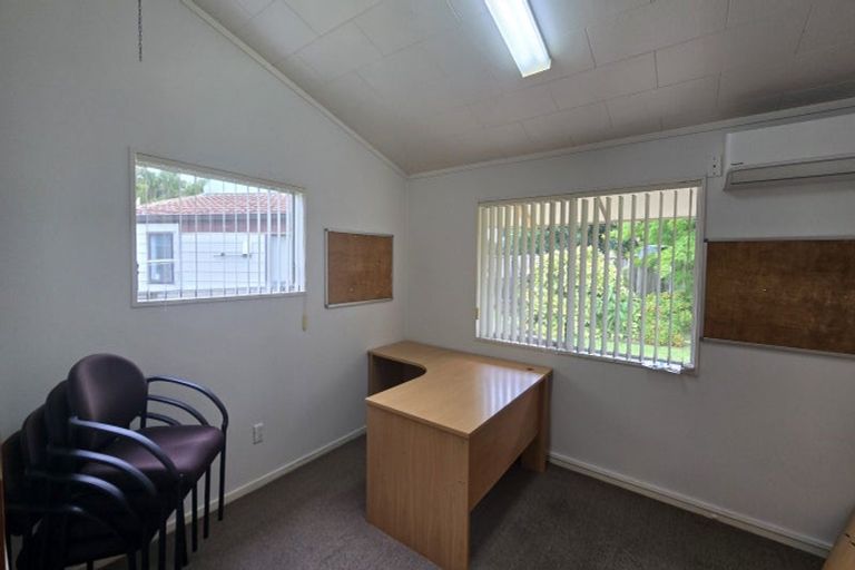 Photo of property in 43 Welcome Bay Road, Welcome Bay, Tauranga, 3112