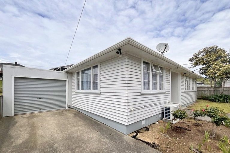 Photo of property in 39 Bannister Avenue, Johnsonville, Wellington, 6037