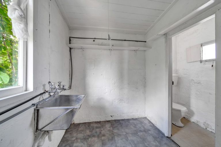 Photo of property in 44 Waihi Road, Hawera, 4610