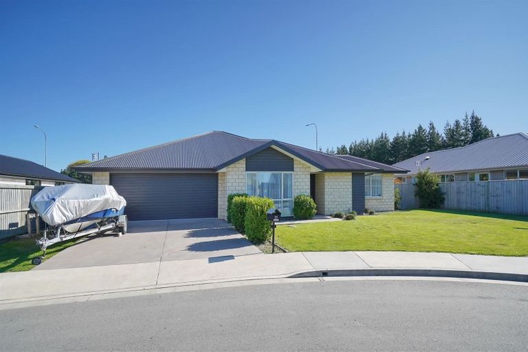 Photo of property in 25 Peak Crescent, Kaiapoi, 7630
